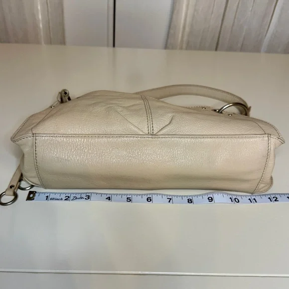 Alfani Pebbled Leather Shoulder Bag Pleated Beige/Cream/Tan Magnetic Closure - Picture 12 of 14